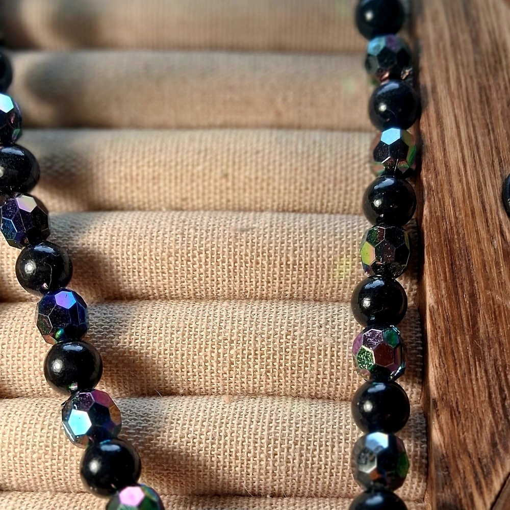 Iridescent Black Beaded Necklace - Elegant Women's Jewelry